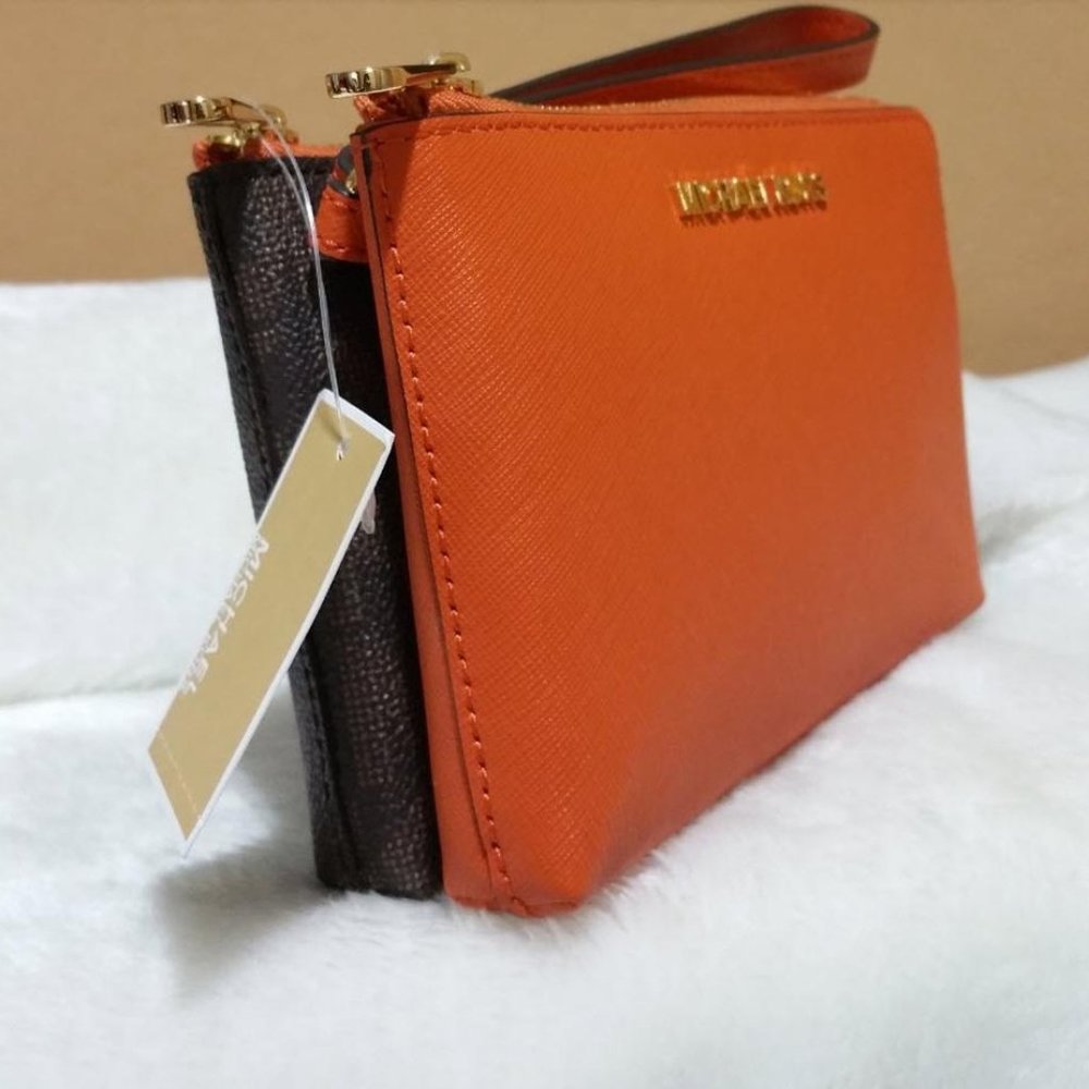 Michael Kors Jet Set Logo Double Gusset LG Wristlet wallet